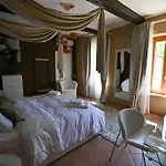 La Perla Di Con Jacuzzi E Sauna Vila